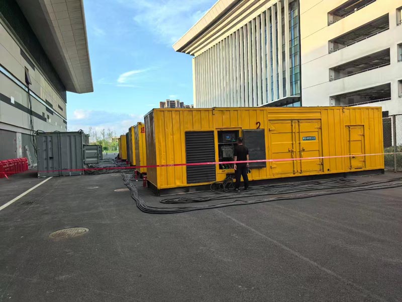 科尔沁左翼中柴油发电机冬季保养注意事项？